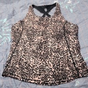 Aonour Workout Tops for Women Built in Padded Cross Back Yoga Tops Slim Fit Gym